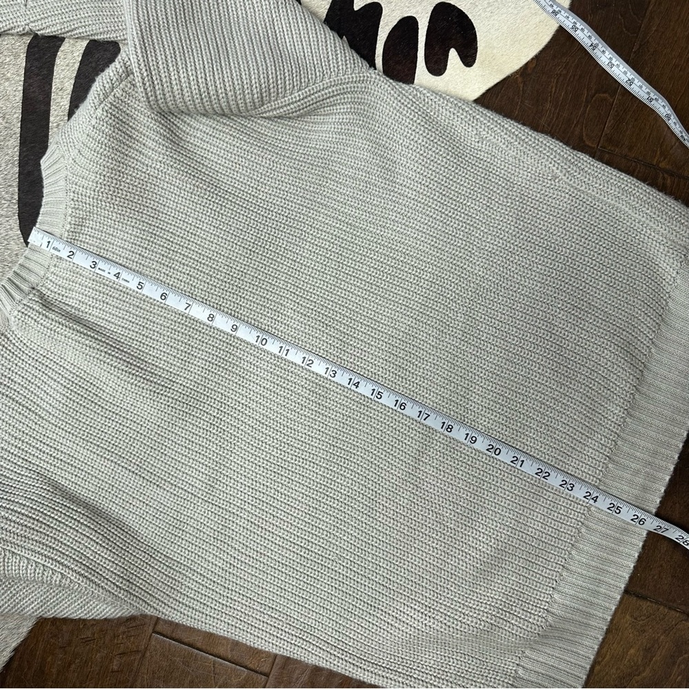 Boohoo Man Distressed Boxy Fit Sweater - Picture 9 of 10